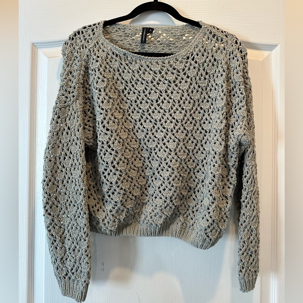 Moon & Madison knit sweater